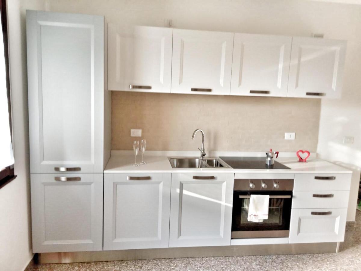 טסרה Red Tower Venice Apartment - 2 Mins From Vce Airport- Free Wifi מראה חיצוני תמונה