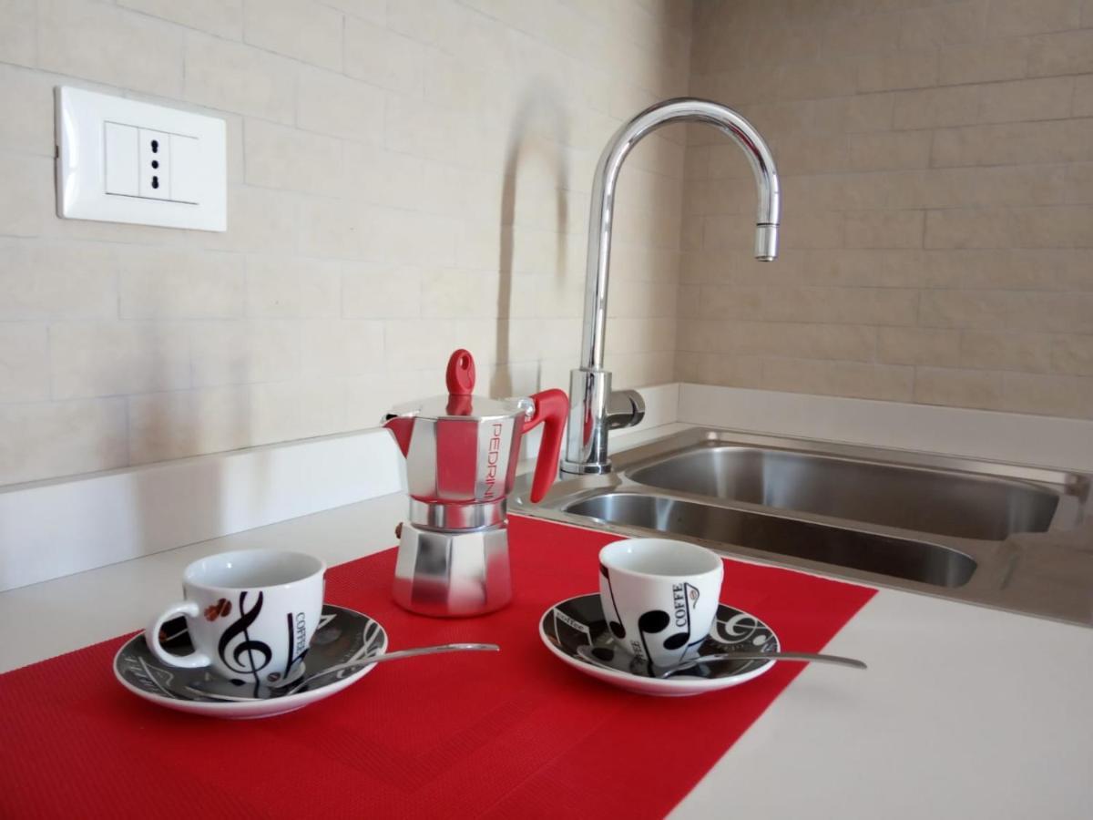 טסרה Red Tower Venice Apartment - 2 Mins From Vce Airport- Free Wifi מראה חיצוני תמונה